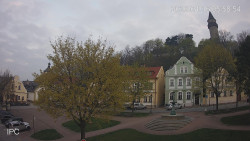 Náměstí, Hrad a Trůba