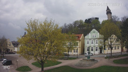 Náměstí, Hrad a Trůba