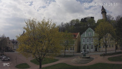 Náměstí, Hrad a Trůba