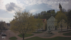 Náměstí, Hrad a Trůba