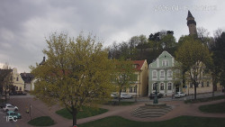 Náměstí, Hrad a Trůba