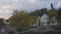 Náměstí, Hrad a Trůba