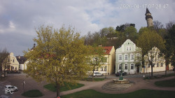 Náměstí, Hrad a Trůba