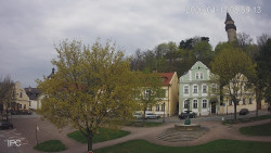 Náměstí, Hrad a Trůba