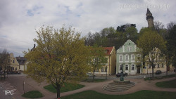 Náměstí, Hrad a Trůba