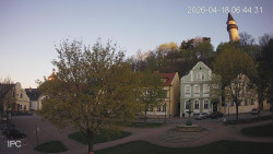 Náměstí, Hrad a Trůba