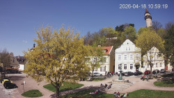 Náměstí, Hrad a Trůba