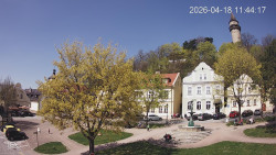 Náměstí, Hrad a Trůba