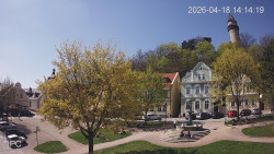 Náměstí, Hrad a Trůba