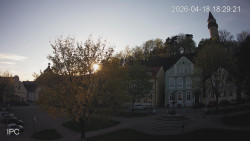 Náměstí, Hrad a Trůba