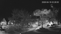 Náměstí, Hrad a Trůba