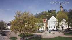 Náměstí, Hrad a Trůba