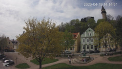 Náměstí, Hrad a Trůba