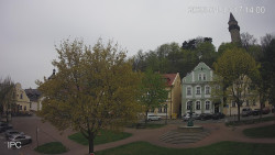 Náměstí, Hrad a Trůba