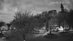 Náměstí, Hrad a Trůba