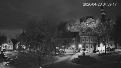 Náměstí, Hrad a Trůba