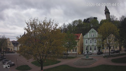 Náměstí, Hrad a Trůba