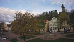 Náměstí, Hrad a Trůba