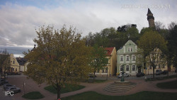 Náměstí, Hrad a Trůba