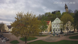 Náměstí, Hrad a Trůba