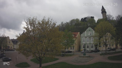 Náměstí, Hrad a Trůba