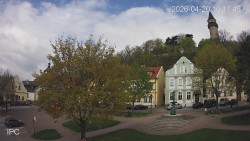 Náměstí, Hrad a Trůba