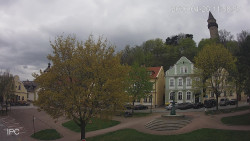 Náměstí, Hrad a Trůba