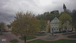 Náměstí, Hrad a Trůba