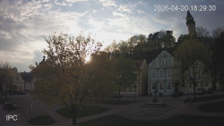 Náměstí, Hrad a Trůba