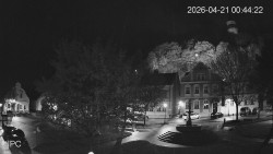 Náměstí, Hrad a Trůba