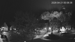 Náměstí, Hrad a Trůba