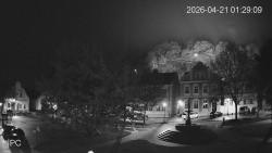 Náměstí, Hrad a Trůba