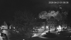 Náměstí, Hrad a Trůba