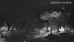 Náměstí, Hrad a Trůba