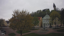 Náměstí, Hrad a Trůba