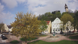 Náměstí, Hrad a Trůba