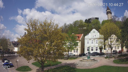 Náměstí, Hrad a Trůba