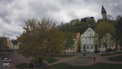 Náměstí, Hrad a Trůba