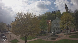 Náměstí, Hrad a Trůba