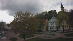 Náměstí, Hrad a Trůba