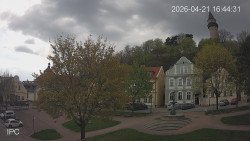 Náměstí, Hrad a Trůba