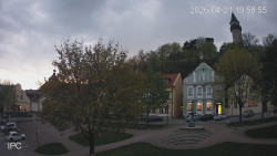 Náměstí, Hrad a Trůba