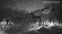 Náměstí, Hrad a Trůba