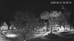 Náměstí, Hrad a Trůba