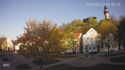 Náměstí, Hrad a Trůba