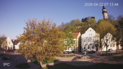 Náměstí, Hrad a Trůba