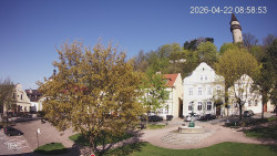 Náměstí, Hrad a Trůba