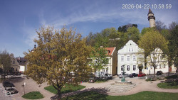 Náměstí, Hrad a Trůba