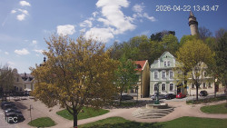 Náměstí, Hrad a Trůba