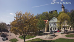 Náměstí, Hrad a Trůba